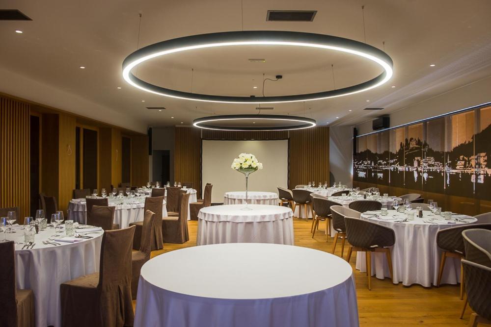 Hotel Ajdovec Sevnica Екстериор снимка