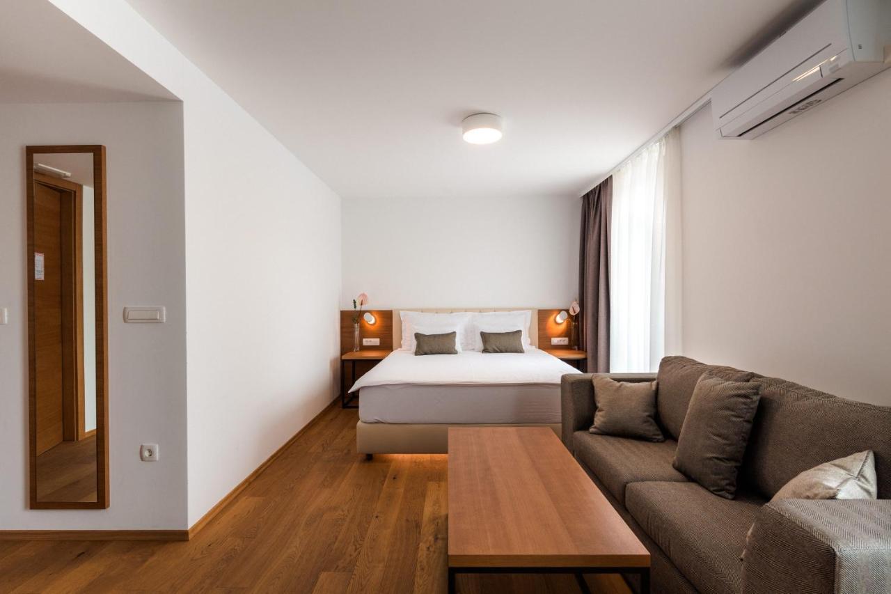 Hotel Ajdovec Sevnica Екстериор снимка